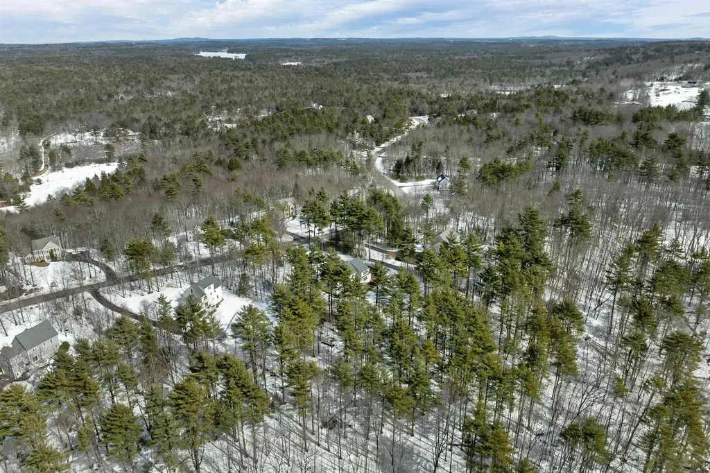 147 Boulder Drive Barrington NH 03825