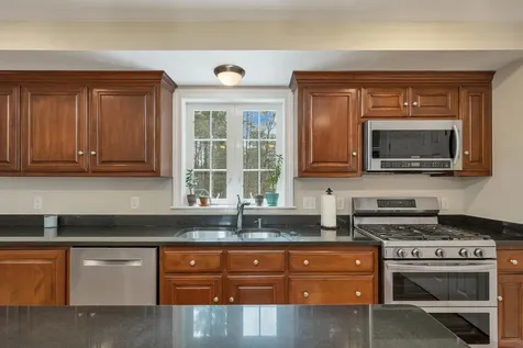 147 Boulder Drive Barrington NH 03825