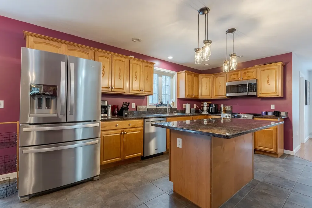 94 Winkley Farm Lane Rochester NH 03867