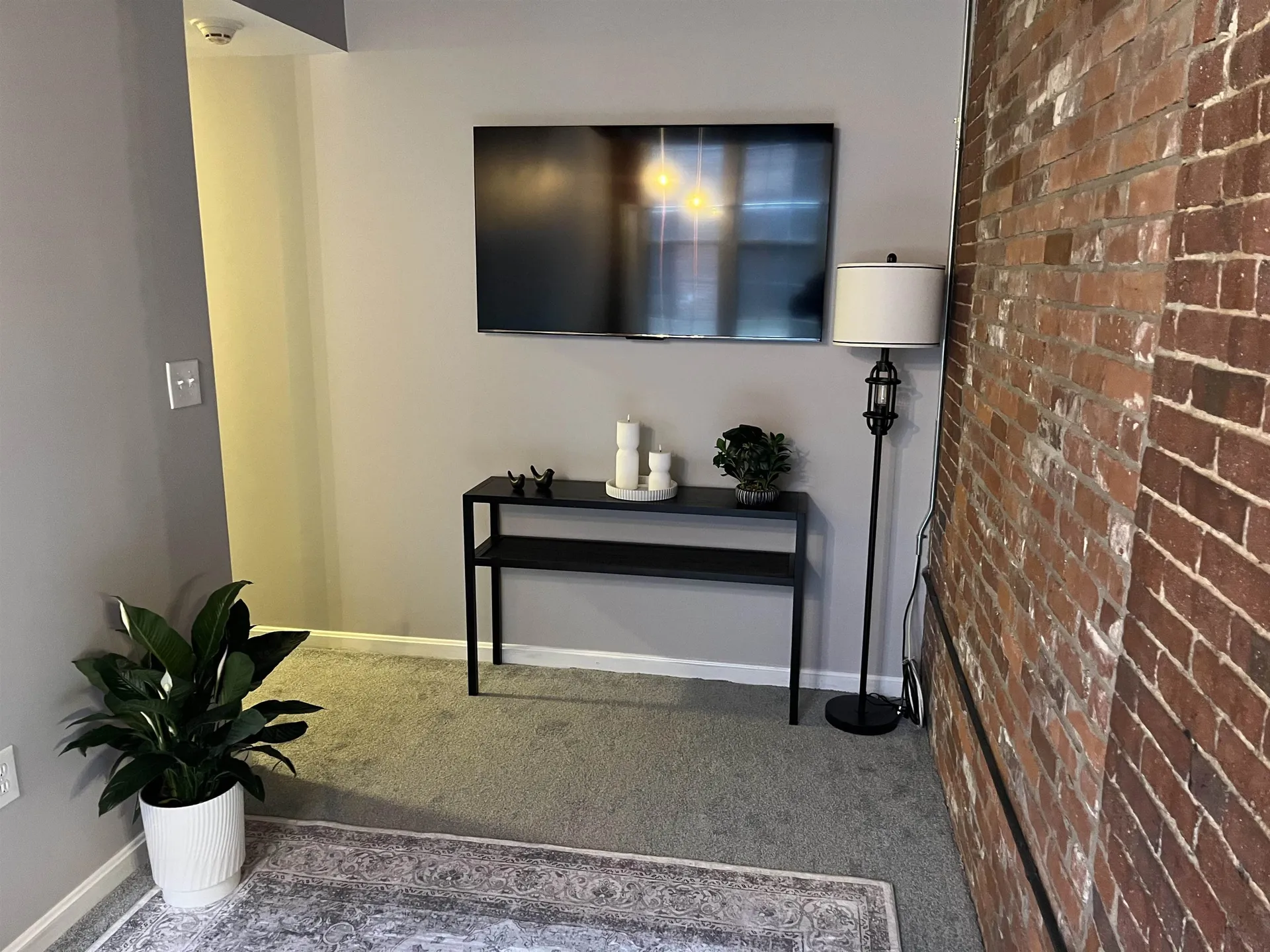 470 Silver Street Manchester NH 03103