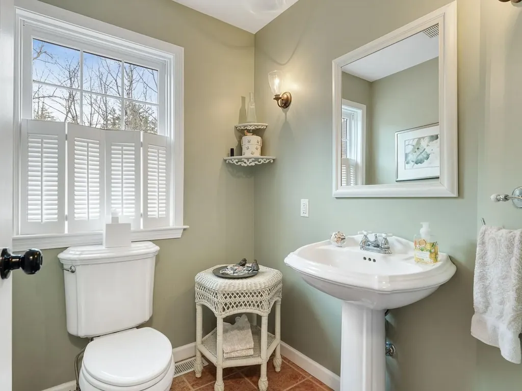 183 Stonegate Lane Shelburne VT 05482