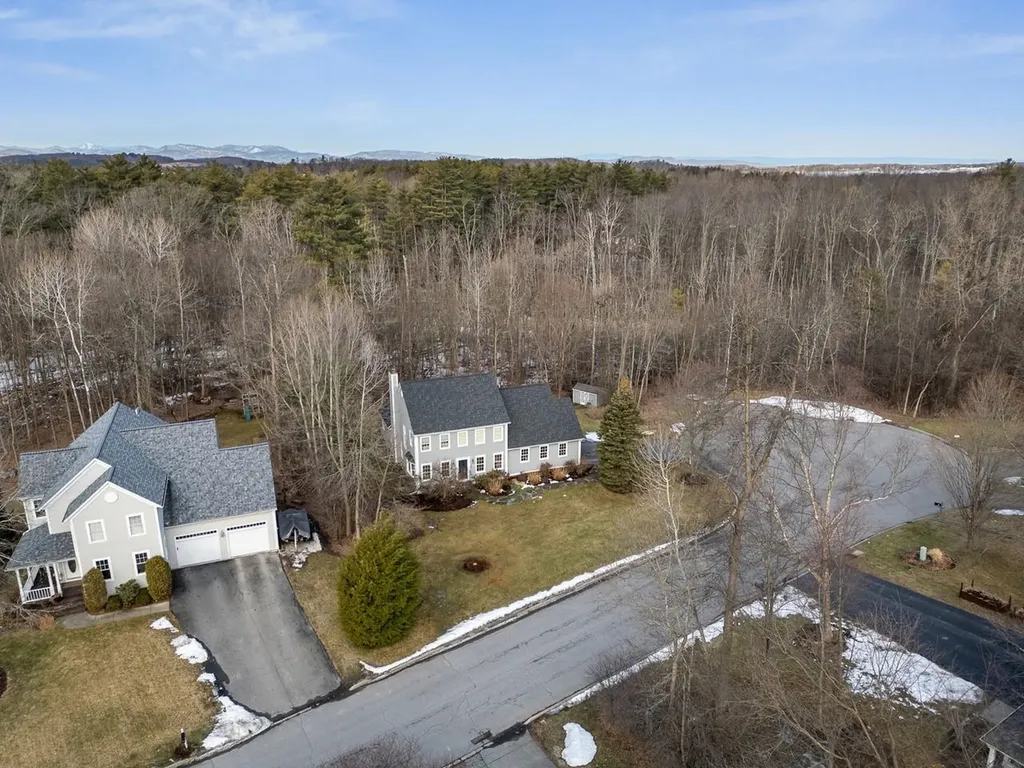 183 Stonegate Lane Shelburne VT 05482