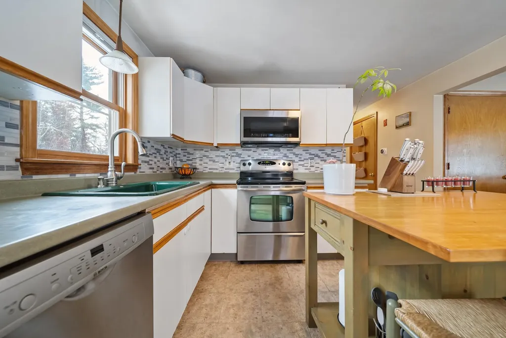 52 Windham Depot Road Derry NH 03038