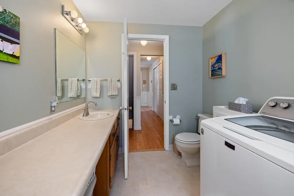 6 Wyeth Farm Circle Lebanon NH 03784