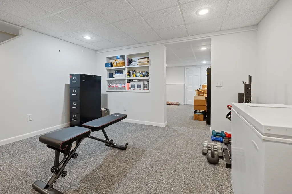 6 Wyeth Farm Circle Lebanon NH 03784