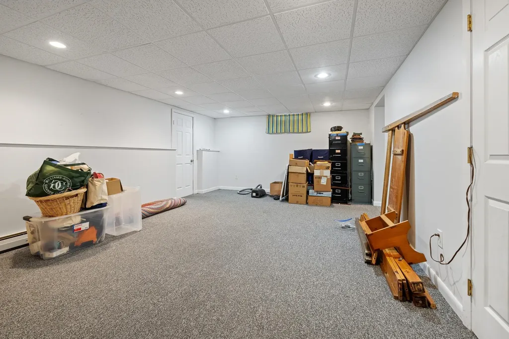 6 Wyeth Farm Circle Lebanon NH 03784