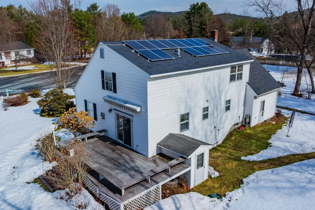 6 Wyeth Farm Circle Lebanon NH 03784