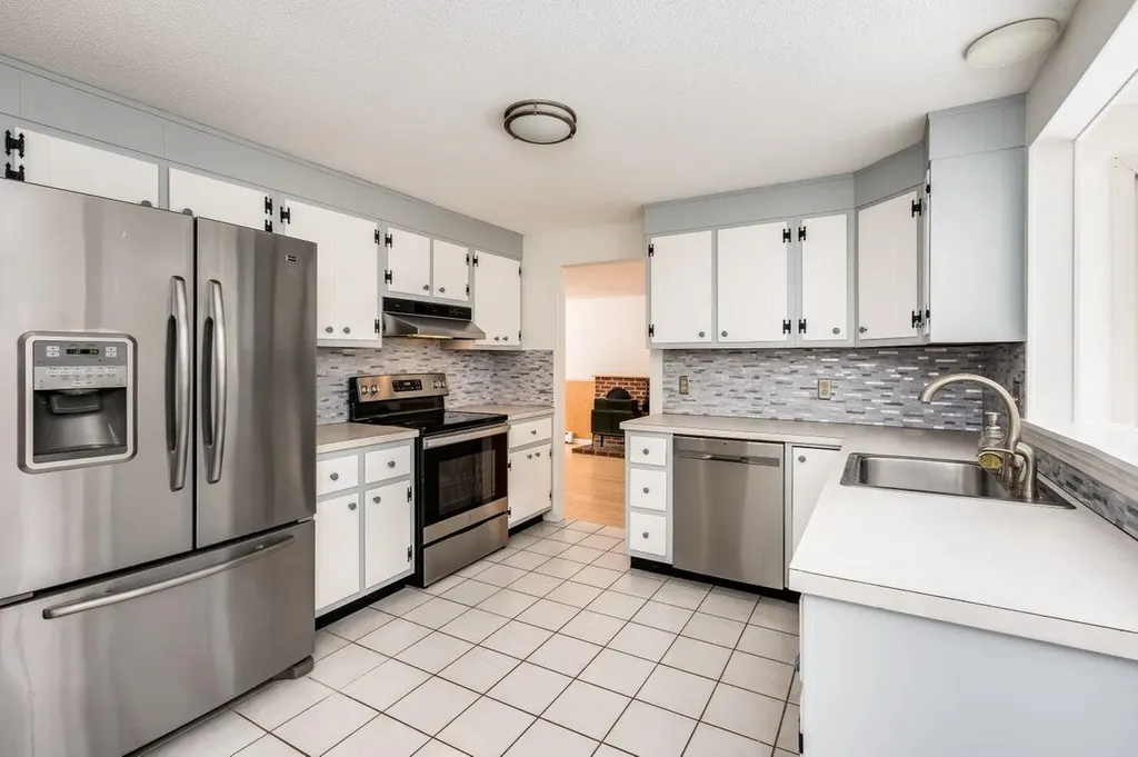 4 Ffrost Drive Durham NH 03824
