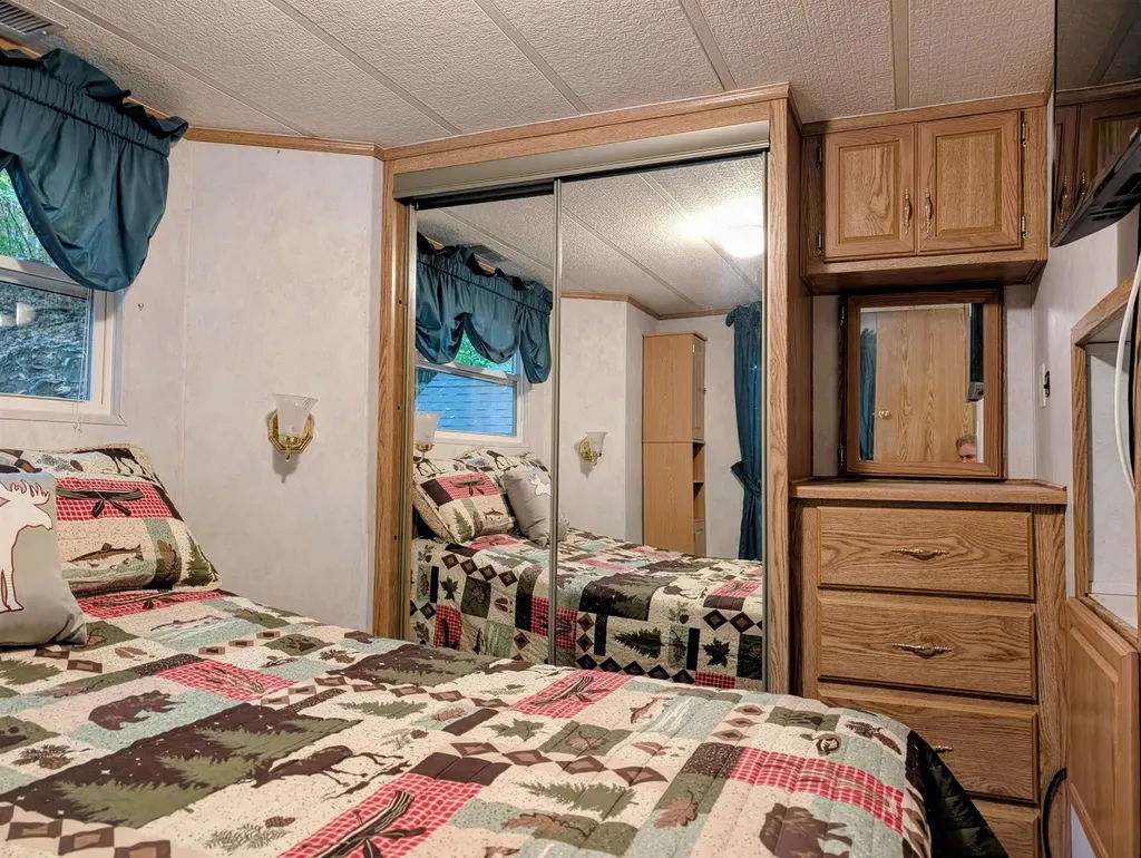 34 Upper Meadows Road Holderness NH 03245