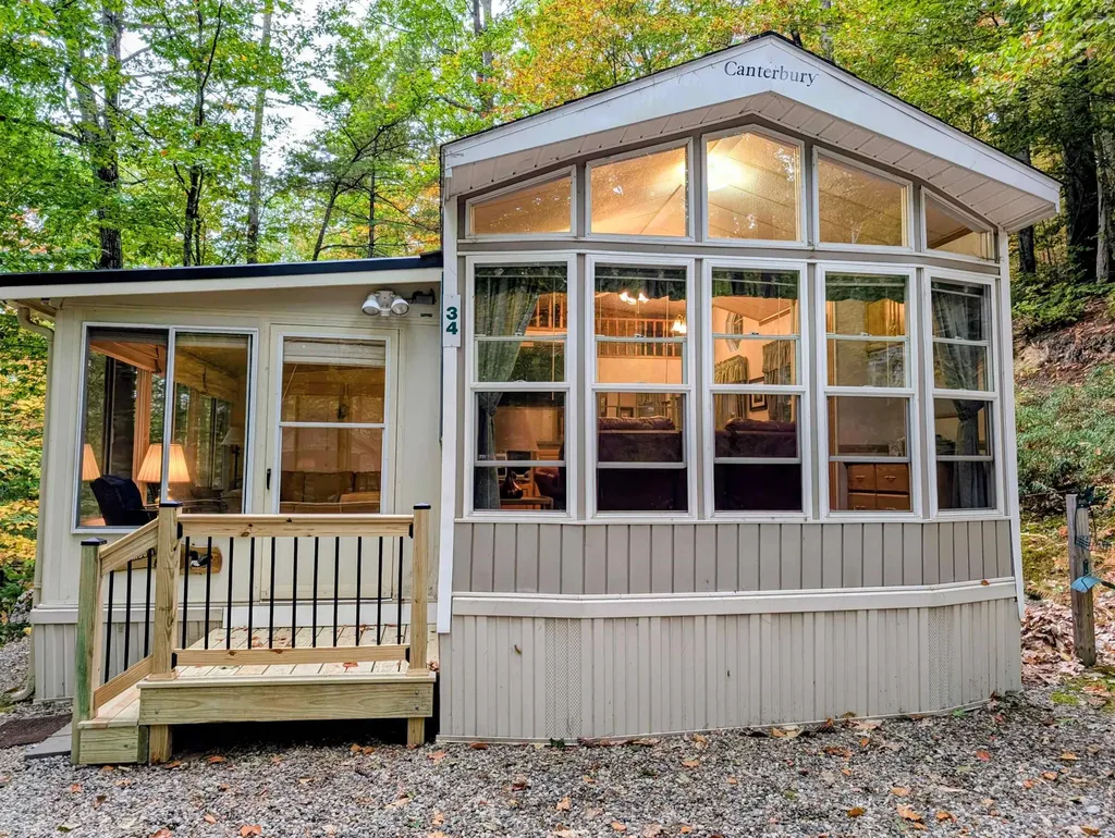 34 Upper Meadows Road Holderness NH 03245