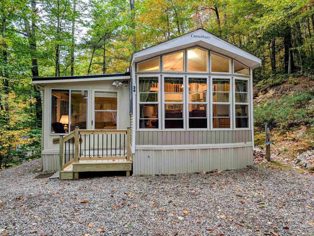 34 Upper Meadows Road Holderness NH 03245