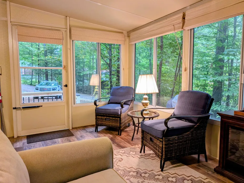 34 Upper Meadows Road Holderness NH 03245