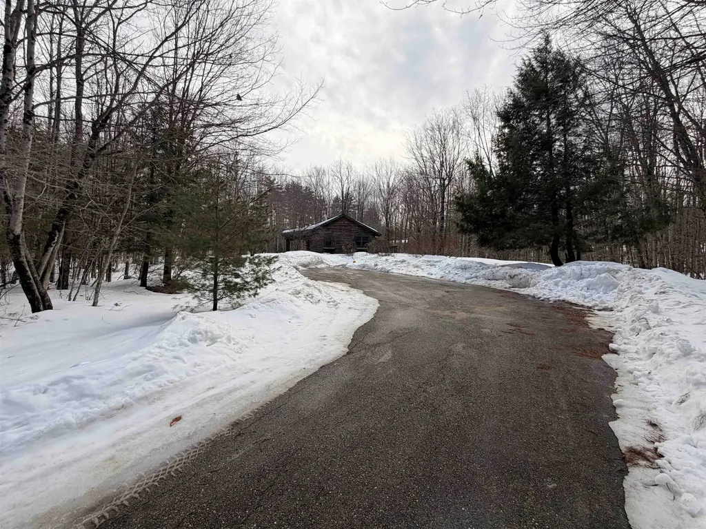 982 Ten Rod Road Farmington NH 03835