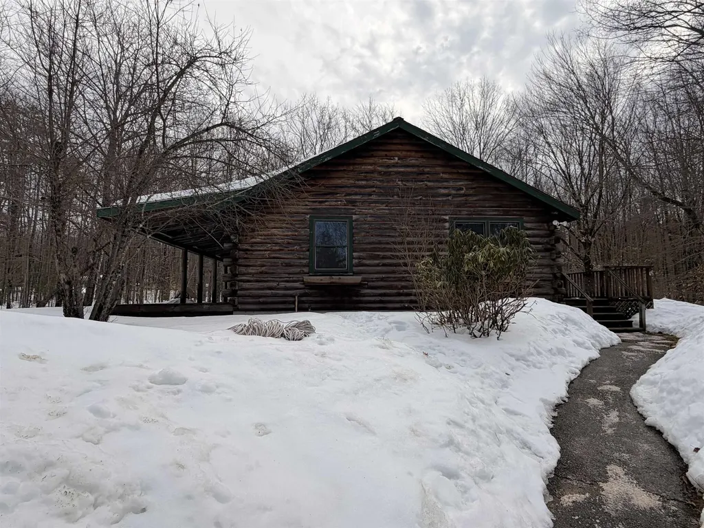 982 Ten Rod Road Farmington NH 03835