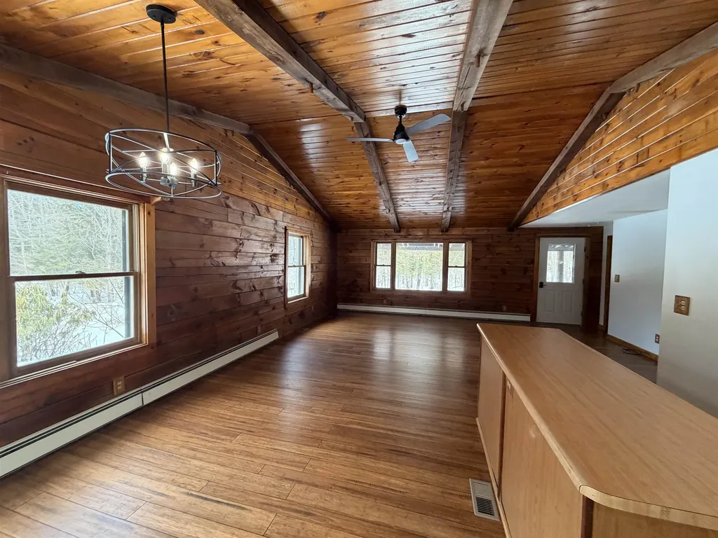 982 Ten Rod Road Farmington NH 03835