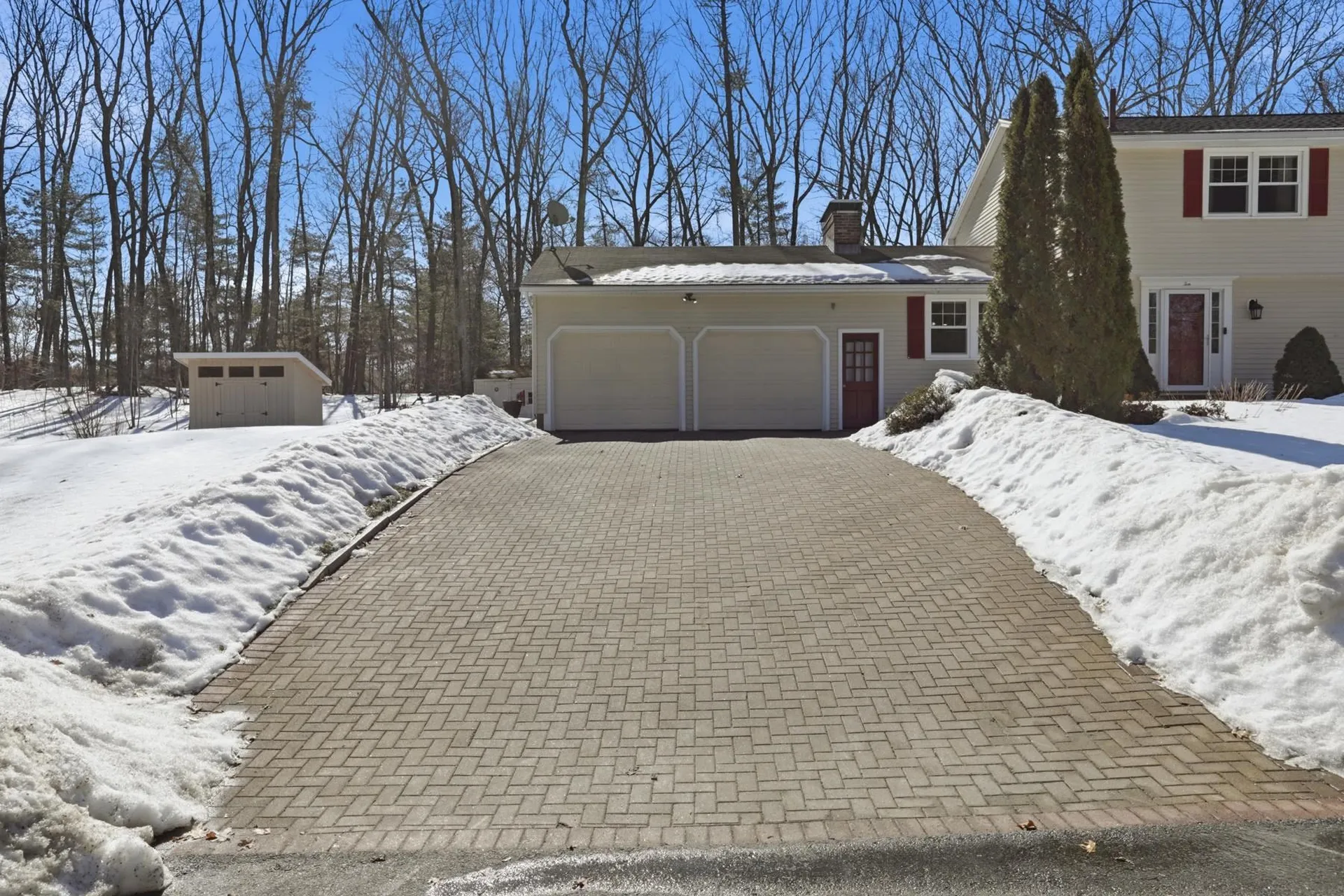 10 Todd Road Nashua NH 03064