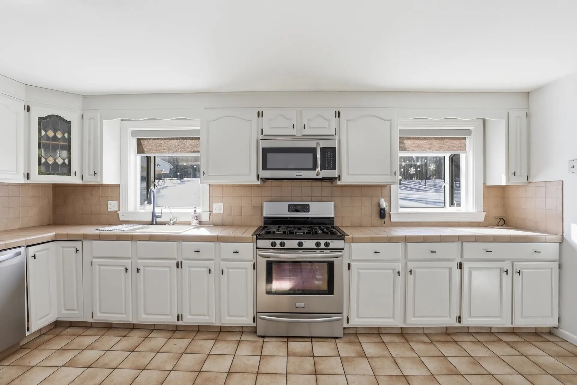 10 Todd Road Nashua NH 03064