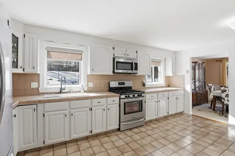 10 Todd Road Nashua NH 03064