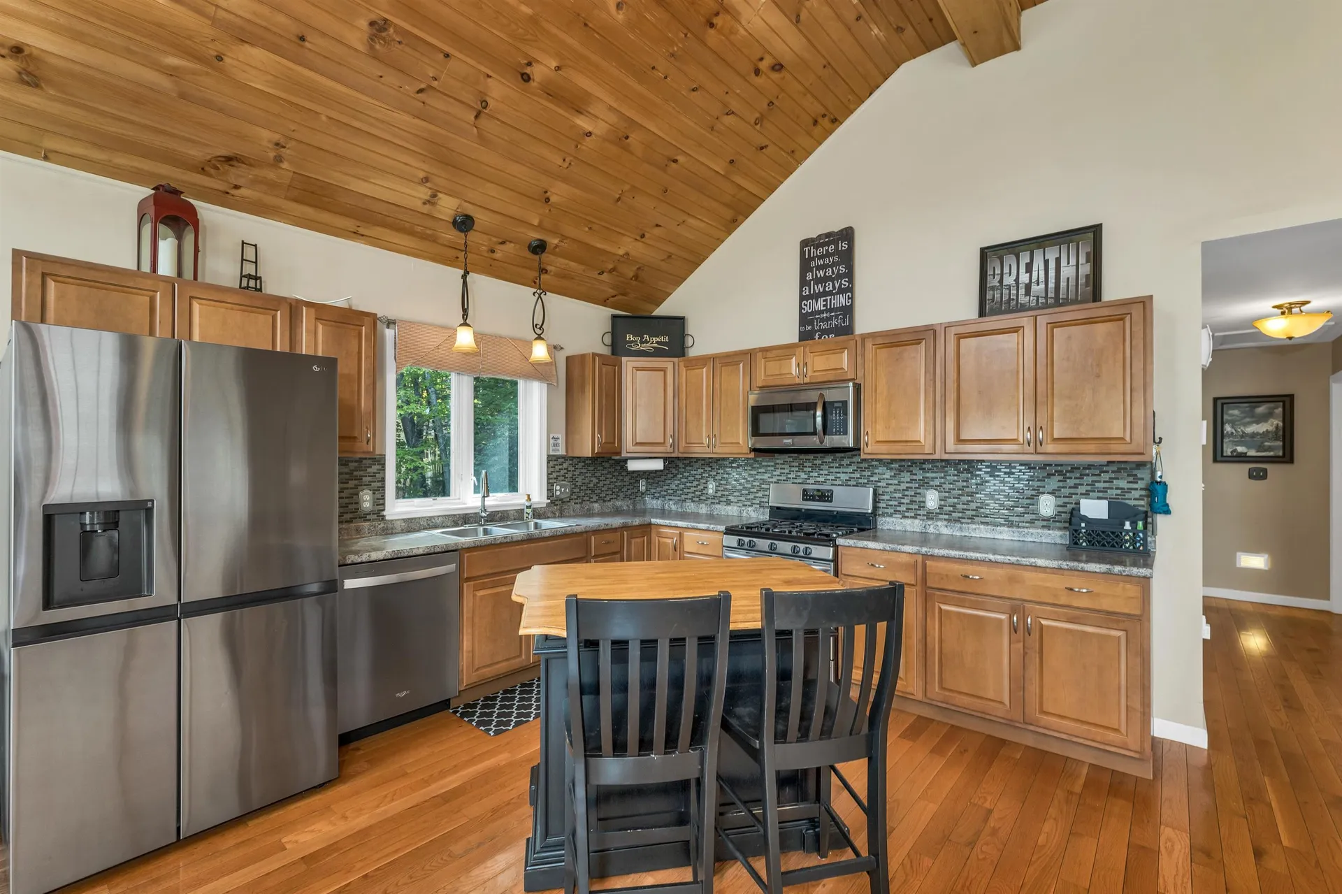 9 Warbonnet Lane Gilmanton NH 03237