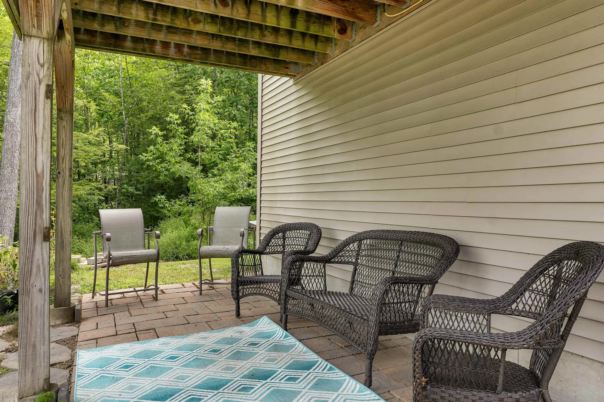 9 Warbonnet Lane Gilmanton NH 03237
