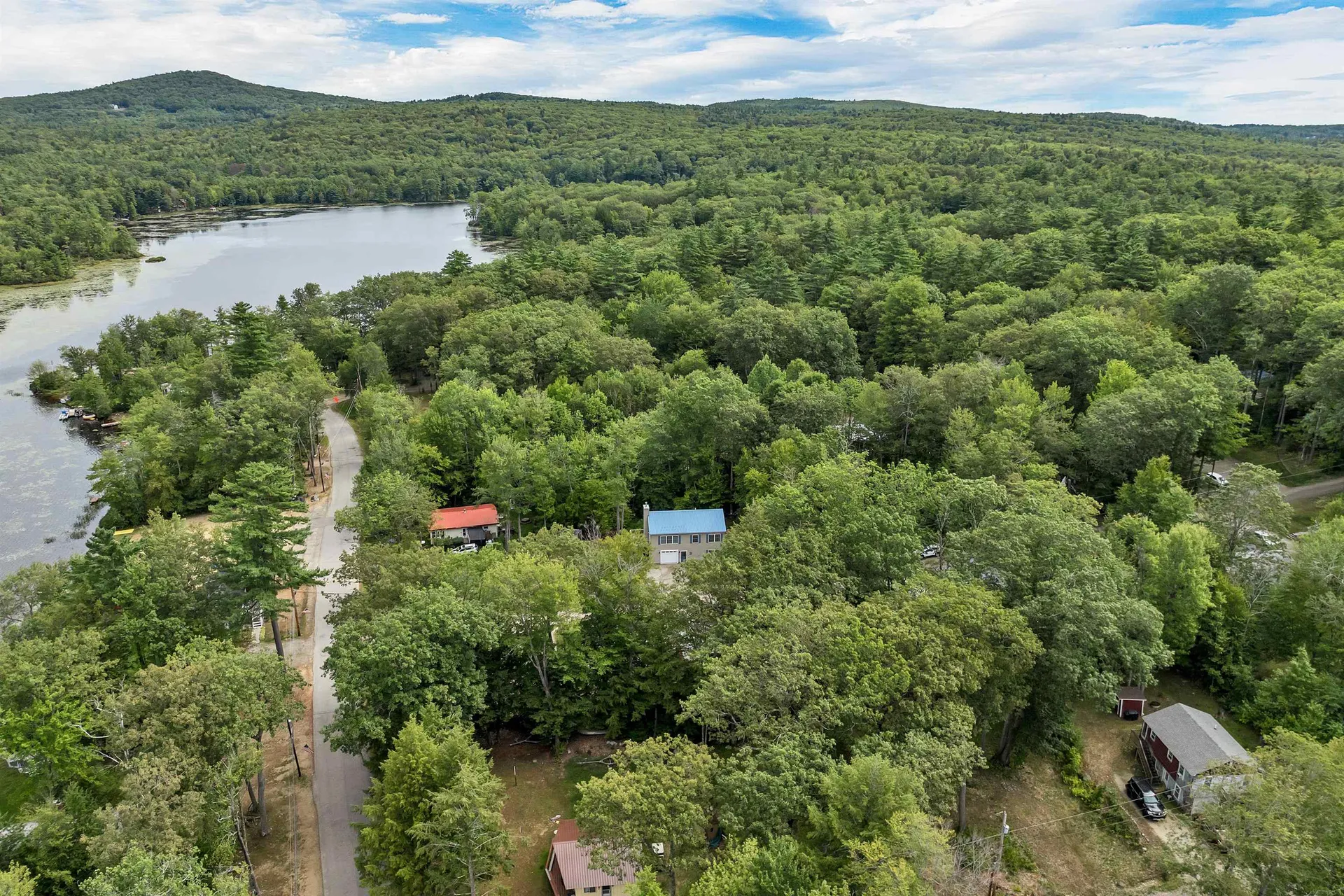9 Warbonnet Lane Gilmanton NH 03237