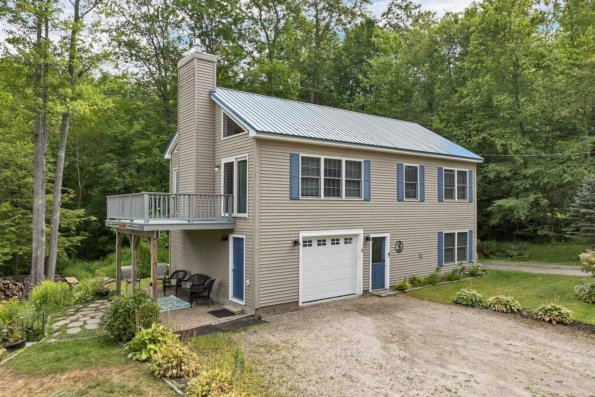9 Warbonnet Lane Gilmanton NH 03237