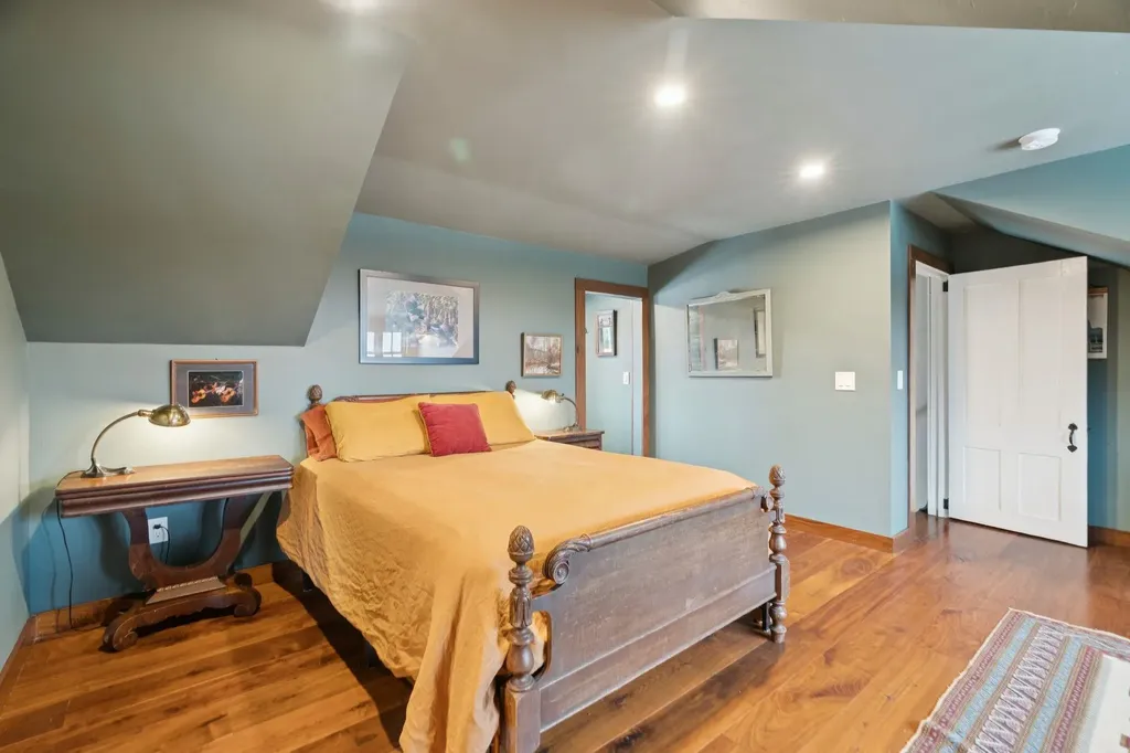 673 Reed Road Vershire VT 05079