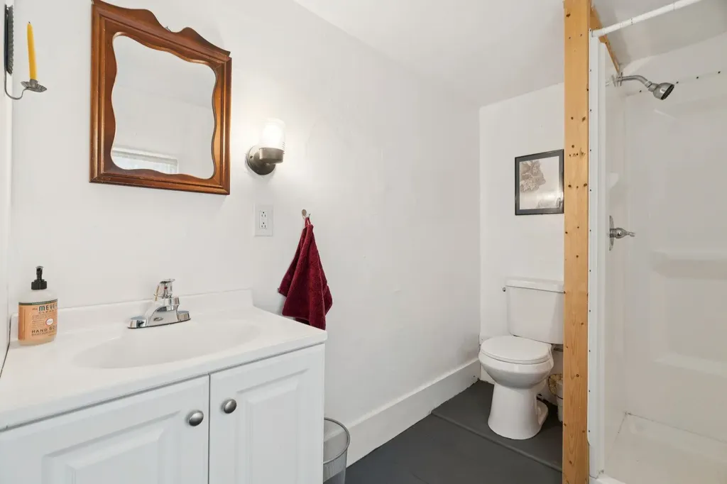 673 Reed Road Vershire VT 05079