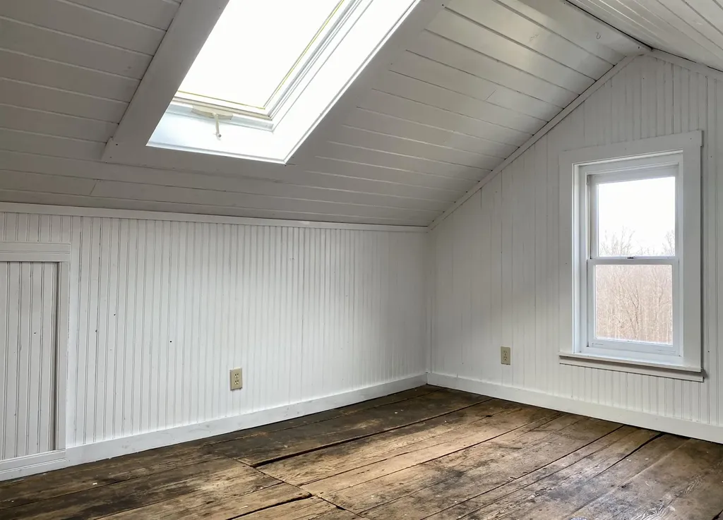 673 Reed Road Vershire VT 05079