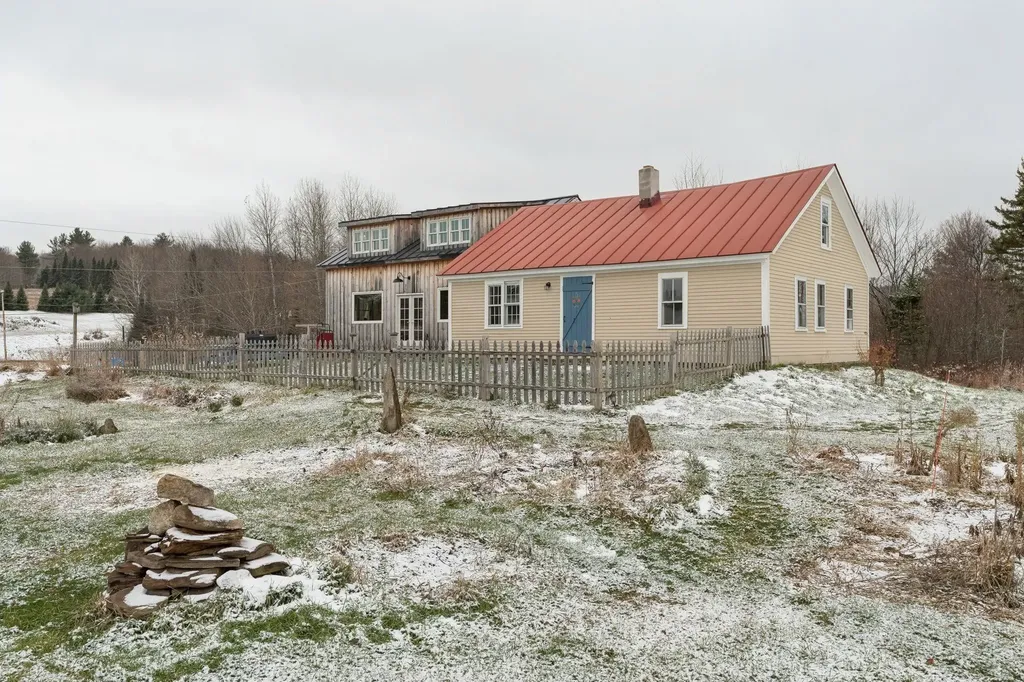 673 Reed Road Vershire VT 05079