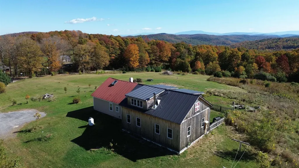 673 Reed Road Vershire VT 05079