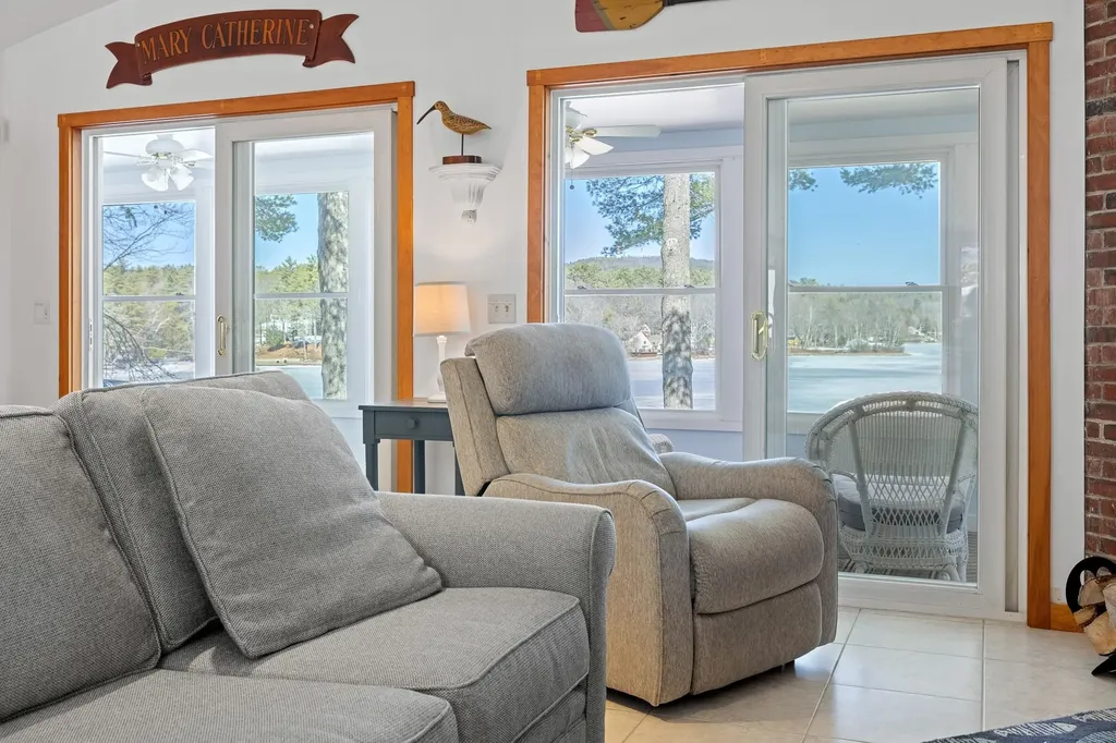 91 Algonquin Road Enfield NH 03748