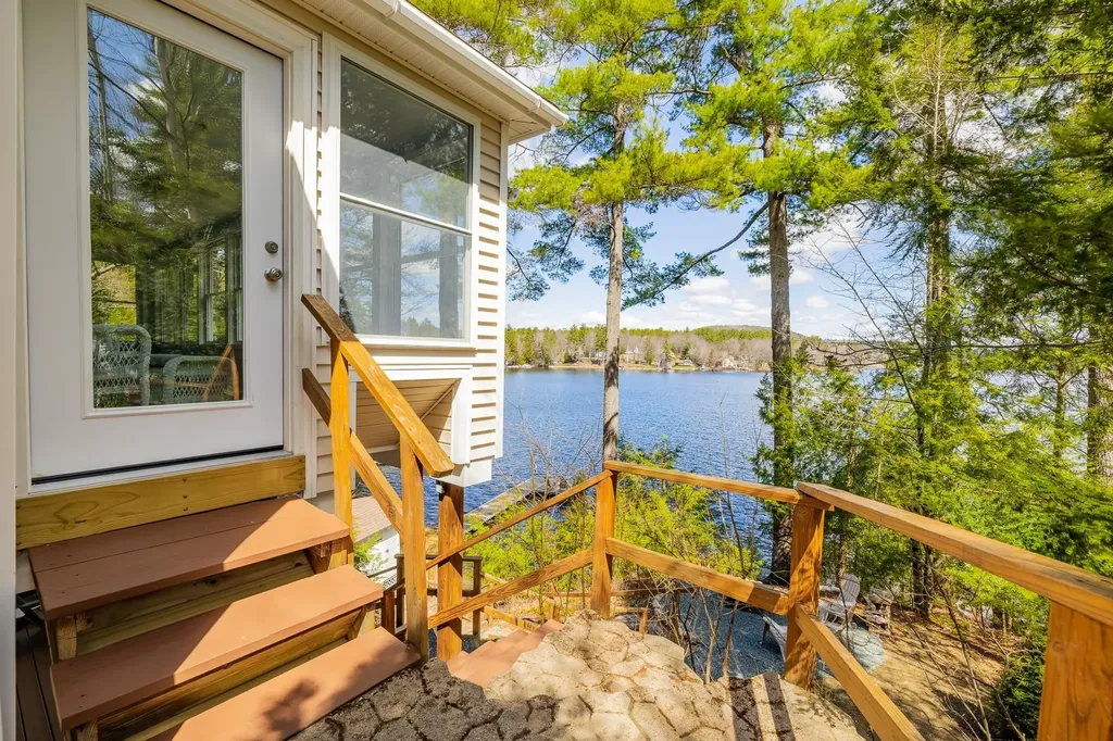 91 Algonquin Road Enfield NH 03748