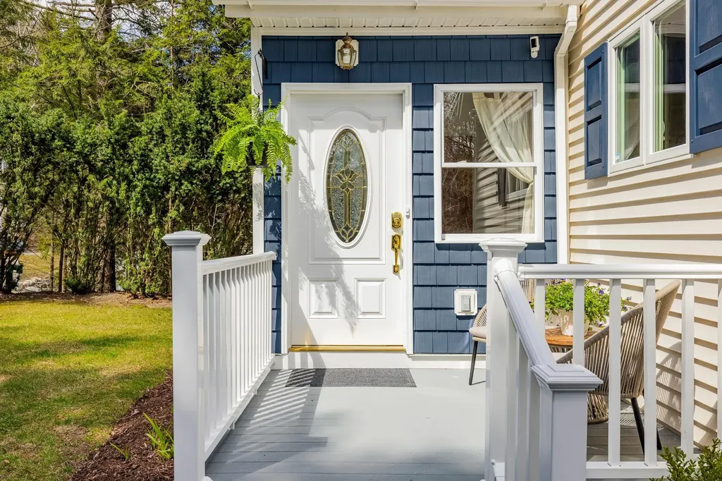 91 Algonquin Road Enfield NH 03748