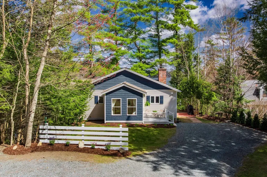 91 Algonquin Road Enfield NH 03748