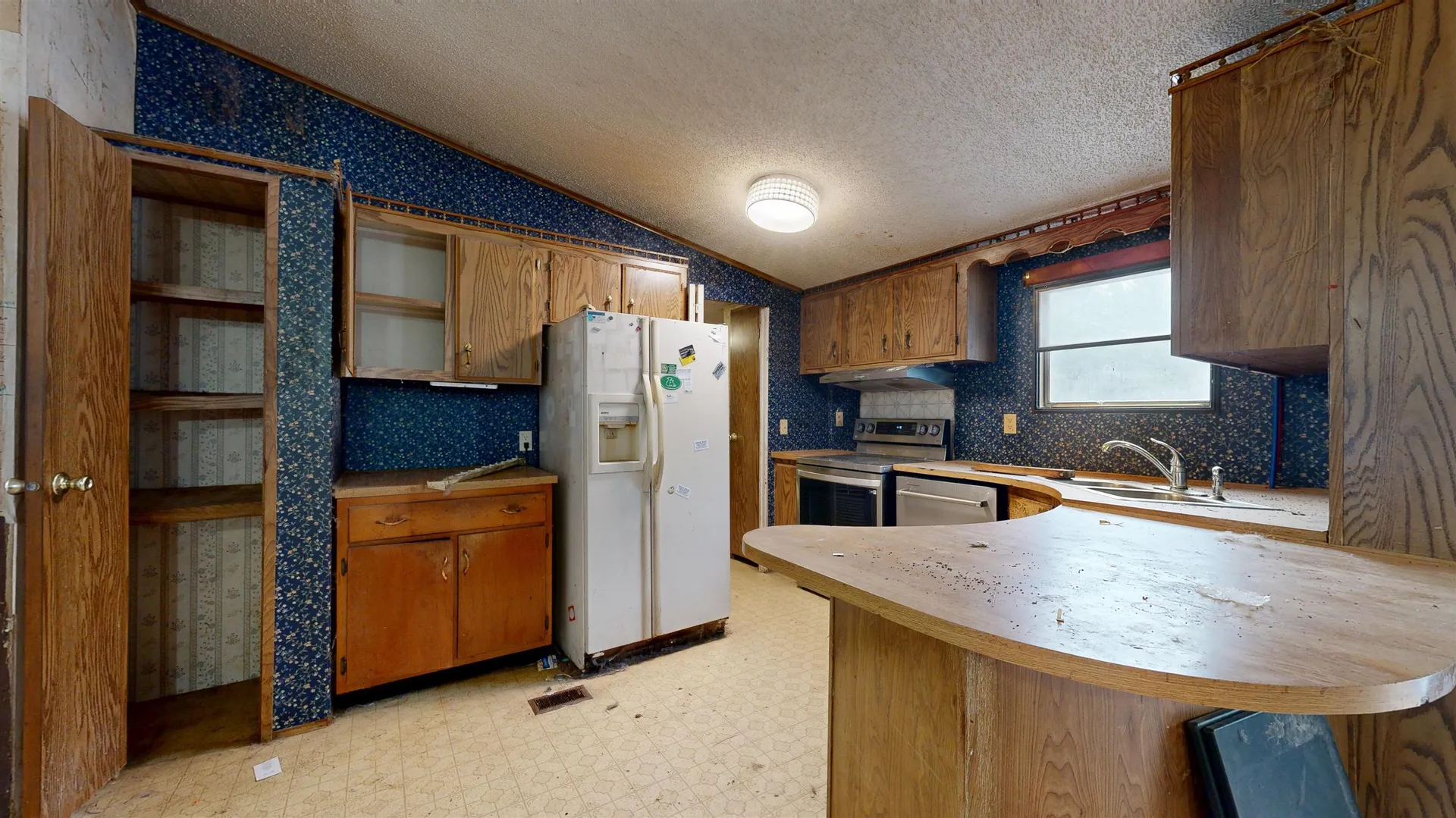 83 Hyde Road Grand Isle VT 05458