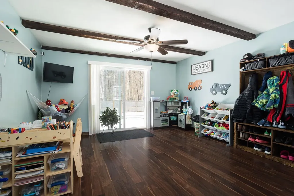 19 Pinewood Drive Somersworth NH 03878