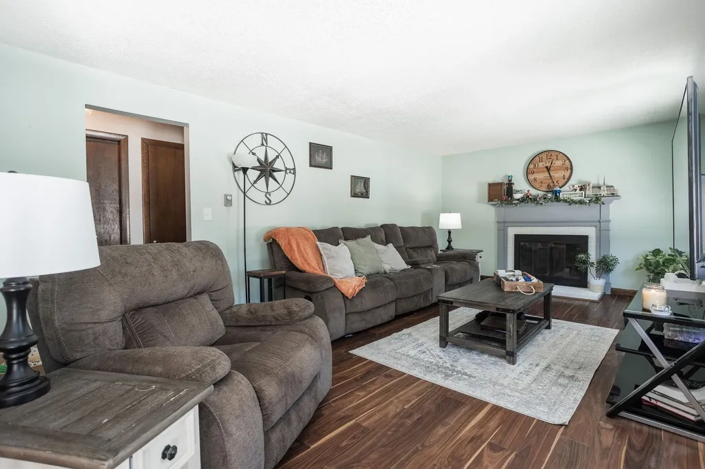 19 Pinewood Drive Somersworth NH 03878