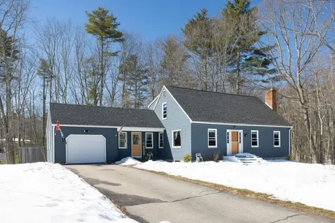 19 Pinewood Drive Somersworth NH 03878