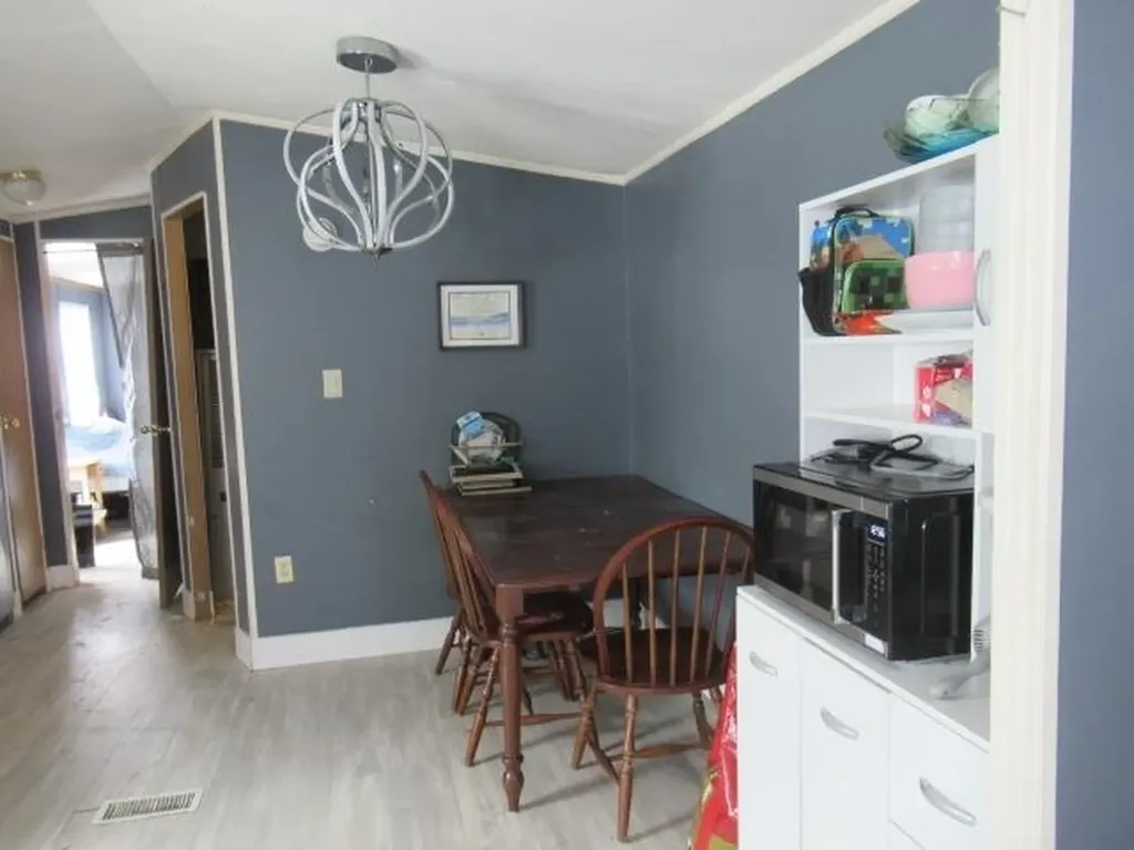 16 Fox Cross Lane Northwood NH 03261