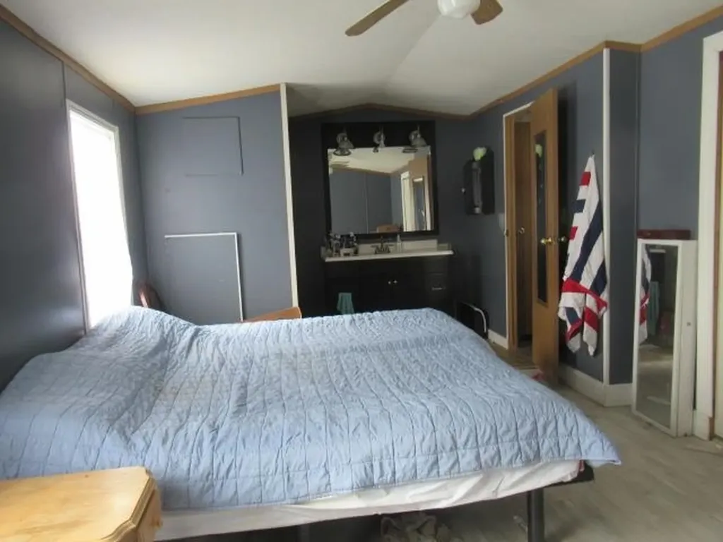 16 Fox Cross Lane Northwood NH 03261