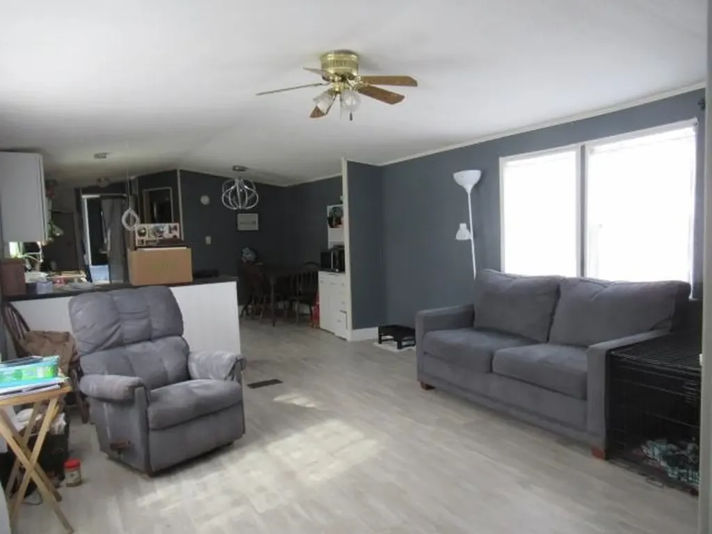 16 Fox Cross Lane Northwood NH 03261