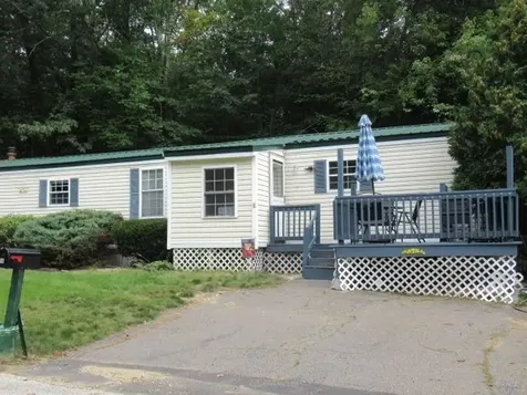 16 Fox Cross Lane Northwood NH 03261