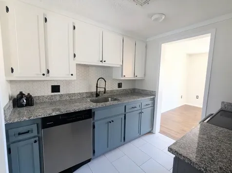 107 Franklin Street Derry NH 03038