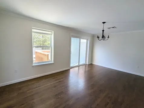 107 Franklin Street Derry NH 03038