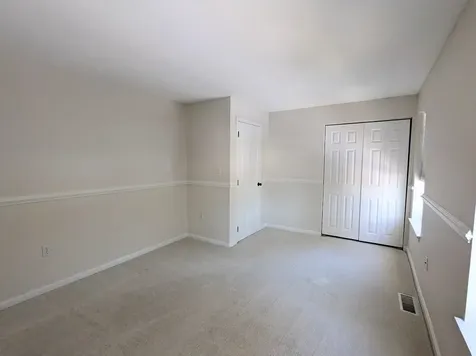 107 Franklin Street Derry NH 03038