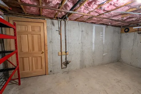 107 Franklin Street Derry NH 03038