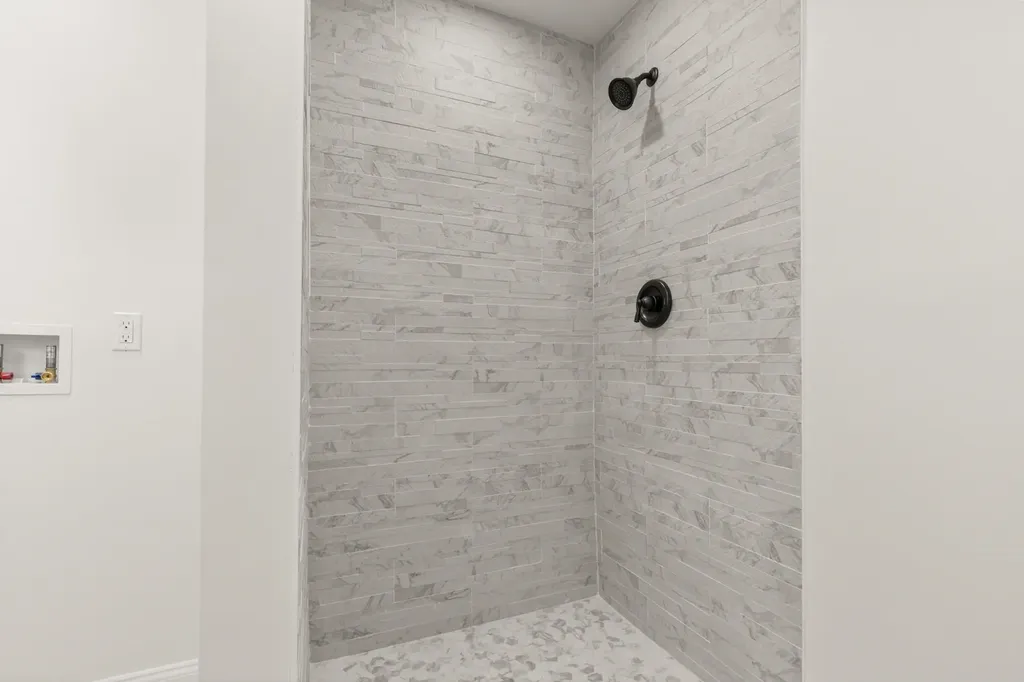 26 Moffat Street Portsmouth NH 03801