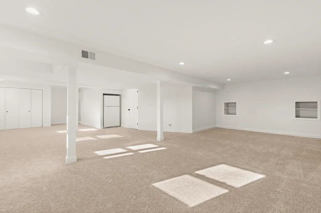 26 Moffat Street Portsmouth NH 03801