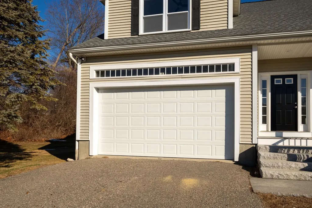 26 Moffat Street Portsmouth NH 03801